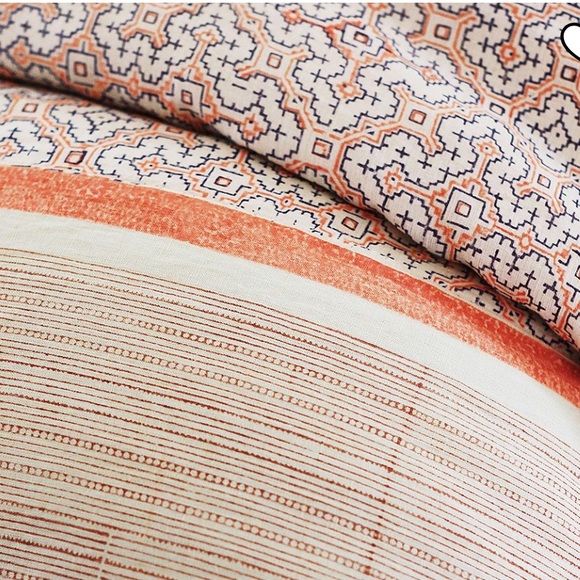 Pottery Barn Sasha Queen Duvet Cover - Picture 4 of 12